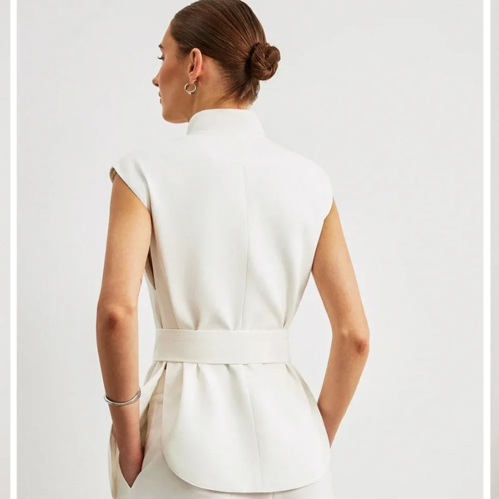 NWT Commense White Sleeveless Vest Top Blouse Tie Waist Belted Xs Old Money - Picture 4 of 10